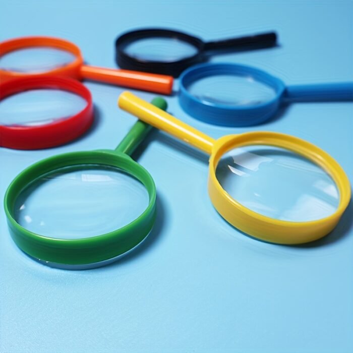 Colourful Plastic Magnifying Glasses (10 pcs) - Image 3