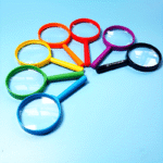 Colourful Plastic Magnifying Glasses (10 pcs) - Image 2