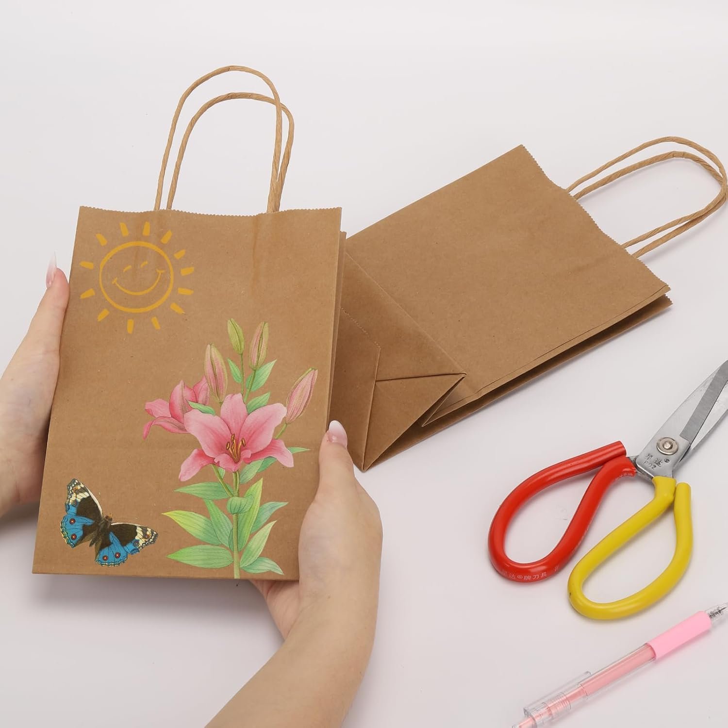 local-image-s103-2013f778ba8-b83be323-80e4-4ea6-86ef-7b1ad432fe9f 100 Pcs Kraft Paper Bags with Handles 15x8x21cm - Image 4