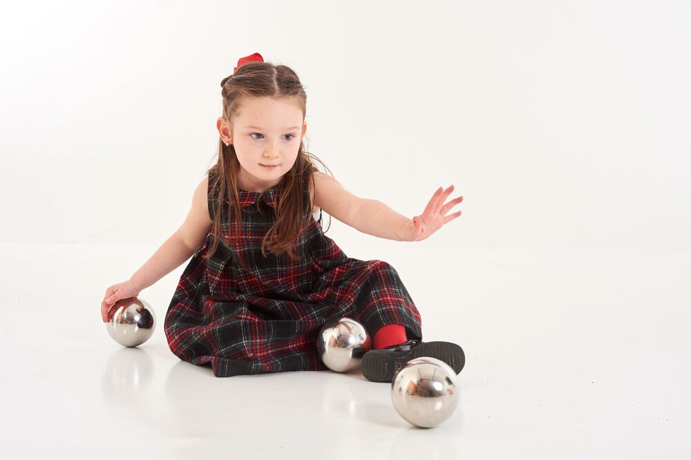 132443 (3) Sensory Reflective Mystery Balls – Set of 6 - Image 2