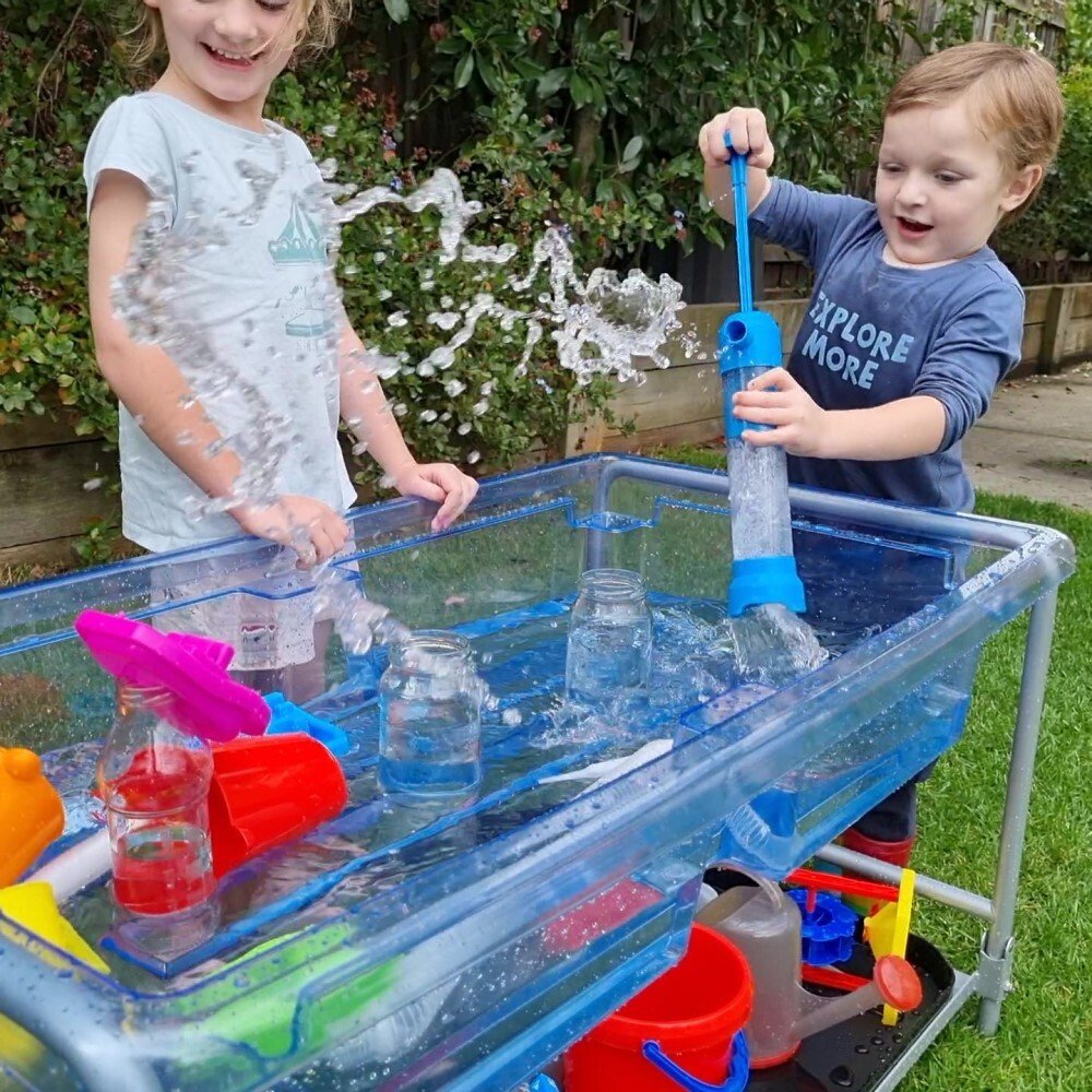 149542T (2) Clear Sand and Water Tray Set – with Stand and Lid - Image 3