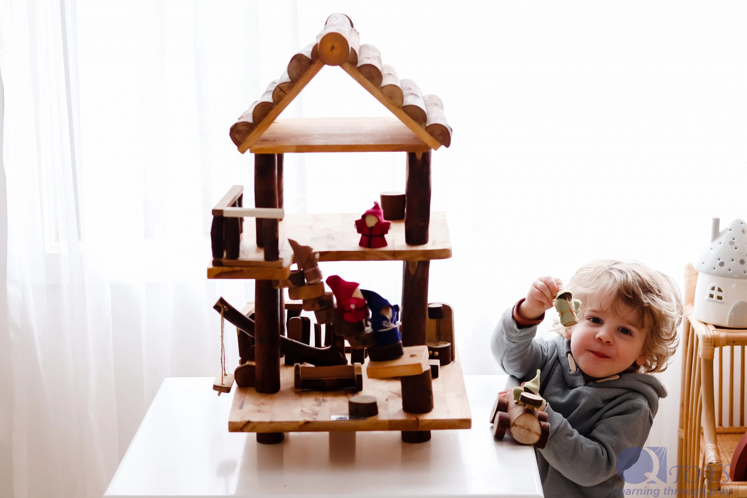 920-@teganjean18-scaled Cottage Doll house - Image 3